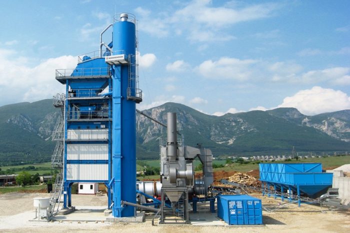 reasonable layout of hot asphalt plant