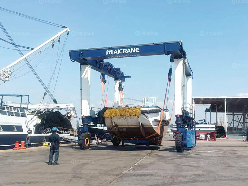 50 ton marine travel lift