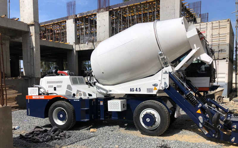 AS-4.5 self loading mixer