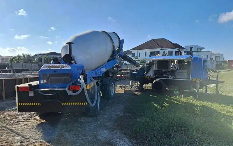Self Loading Mixer